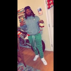 Meet your Posher, Tray